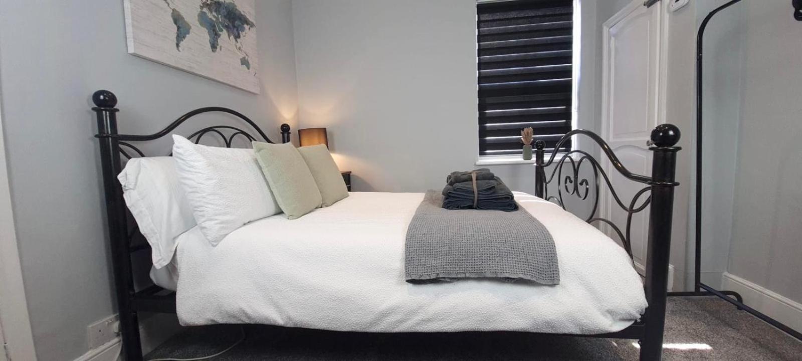 Westcliff-On-Sea Modern 2 Bedroom Apartment - Free Parking Southend-on-Sea Luaran gambar