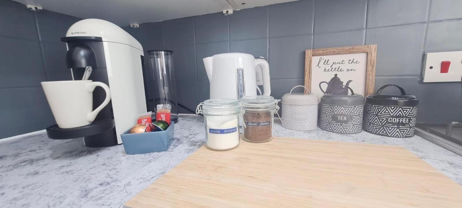 Westcliff-On-Sea Modern 2 Bedroom Apartment - Free Parking Southend-on-Sea Luaran gambar