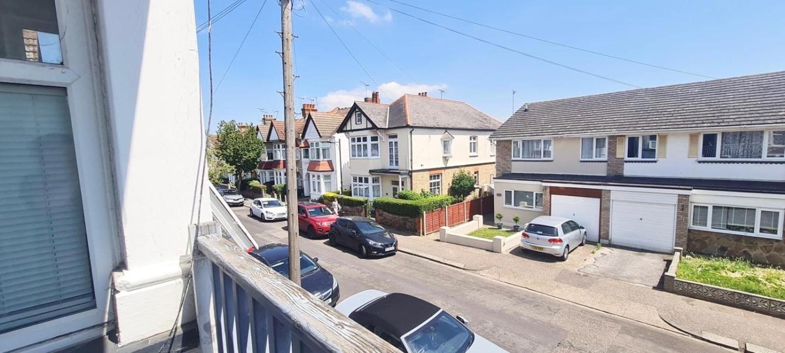 Westcliff-On-Sea Modern 2 Bedroom Apartment - Free Parking Southend-on-Sea Luaran gambar