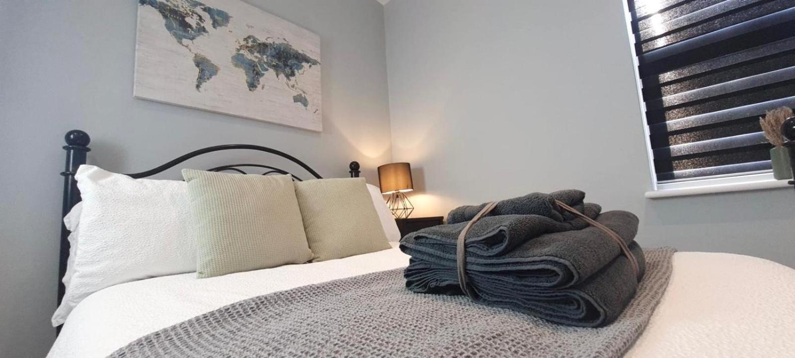 Westcliff-On-Sea Modern 2 Bedroom Apartment - Free Parking Southend-on-Sea Luaran gambar